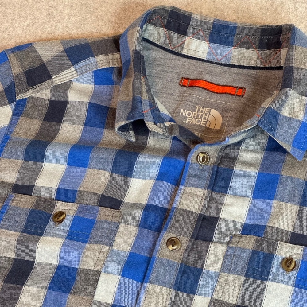 The North Face Mens Blue Grey Plaid Long Sleeve Button Down Shirt Large L